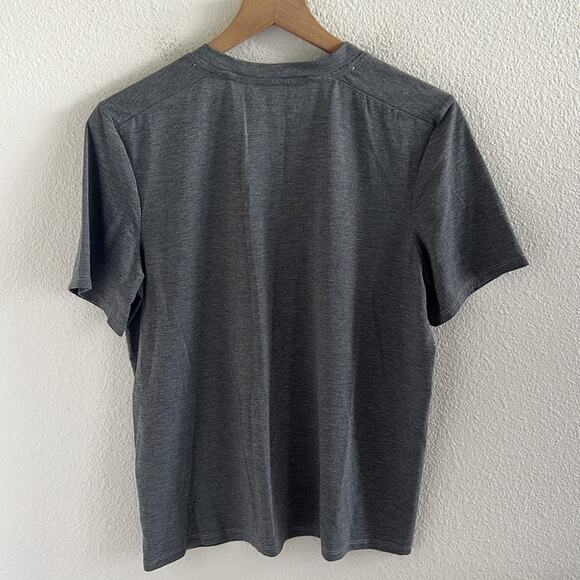 The North Face Gray Lightweight T-Shirt Athleisure Neutral Women's Medium - Picture 2 of 6